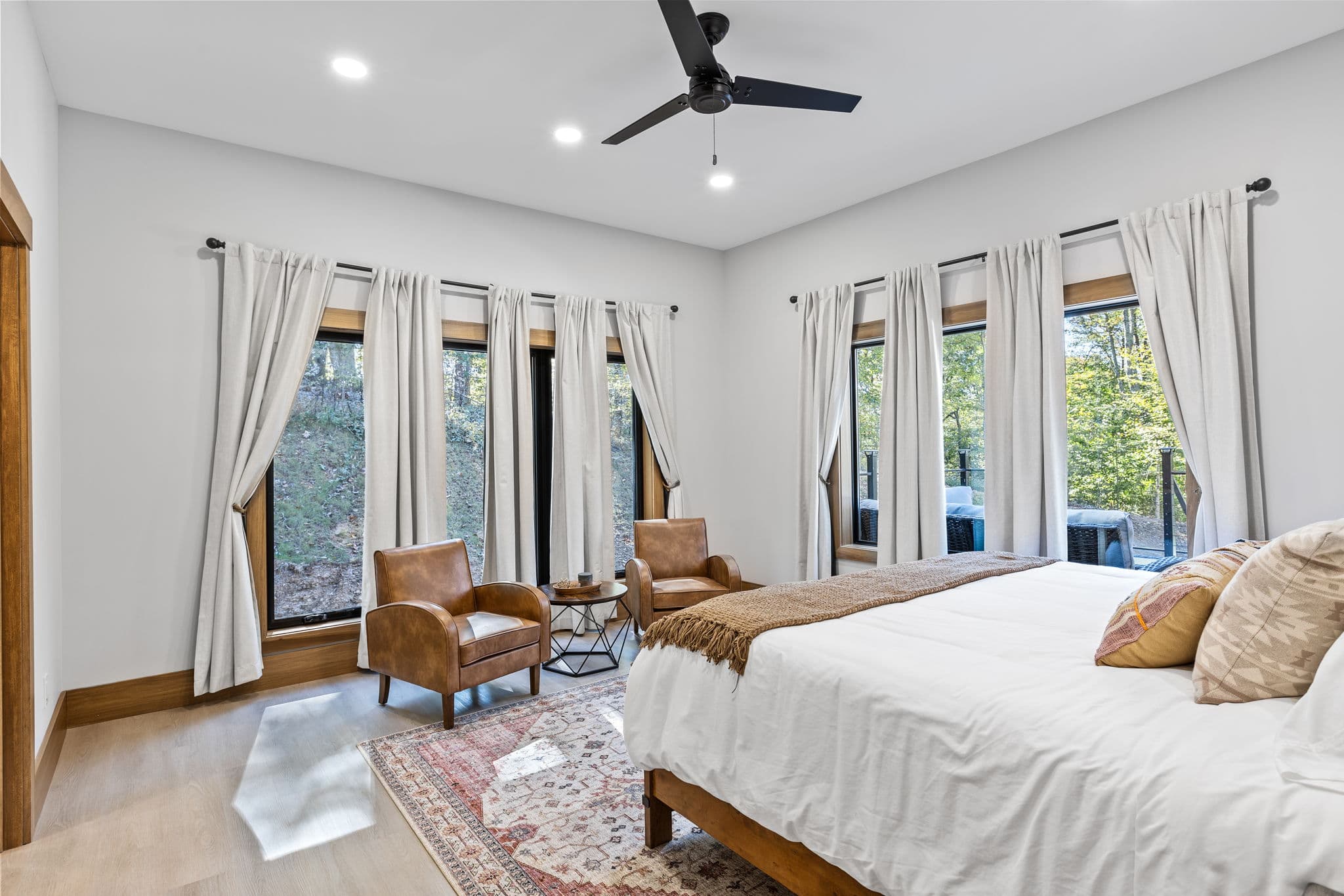 Bedroom Two thumbnail 2