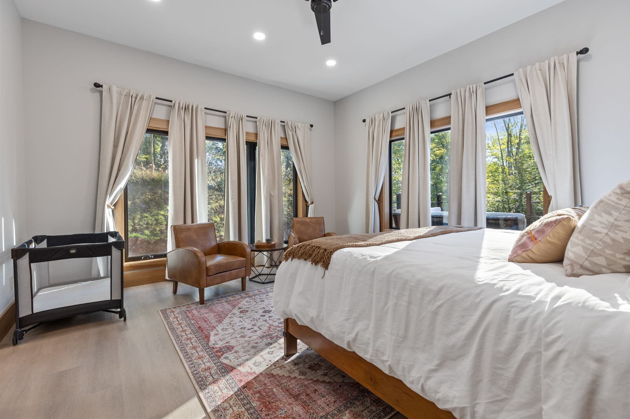 Bedroom Two thumbnail 3