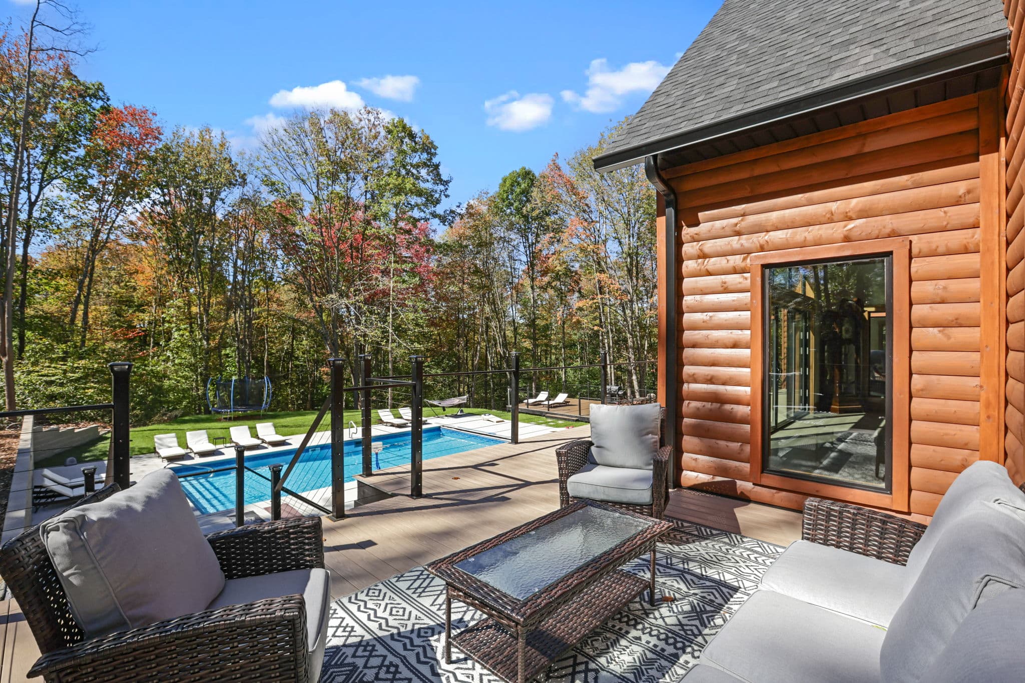 Pool Area thumbnail 3