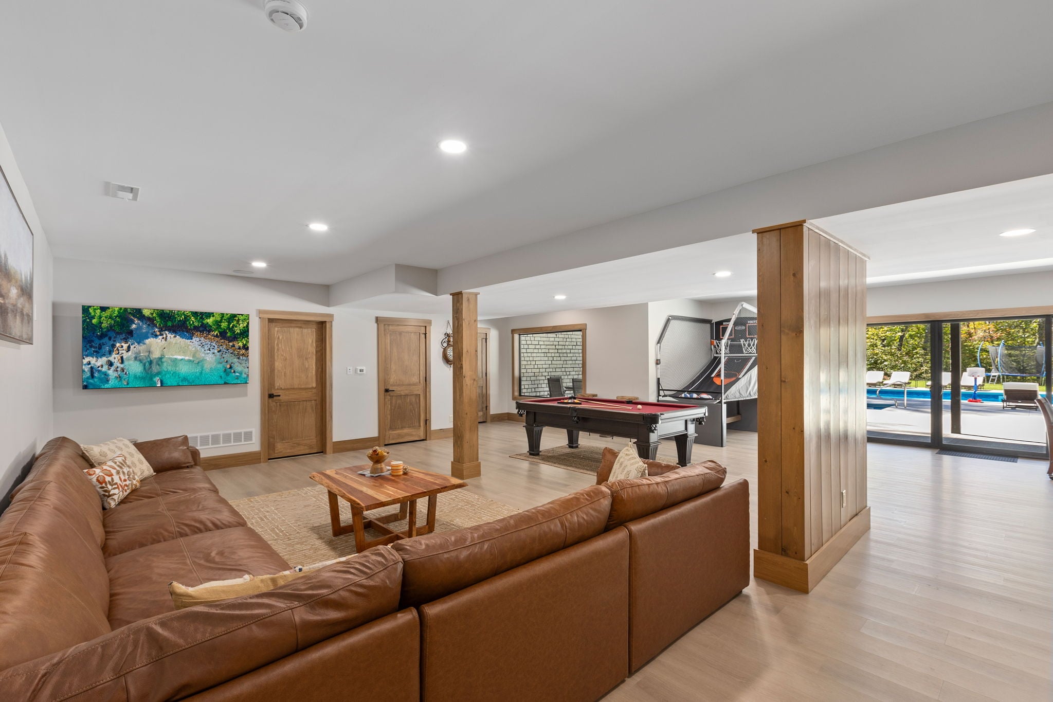 Game Room - Large preview